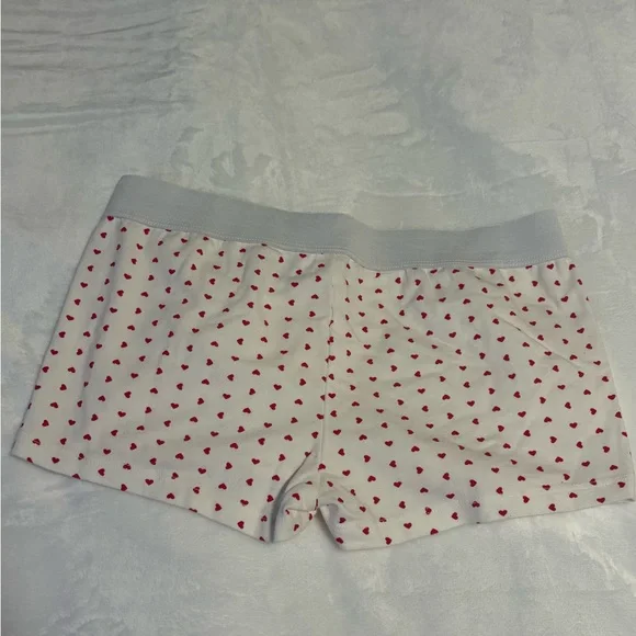 Heart Patterned Shorts - Picture 3 of 3